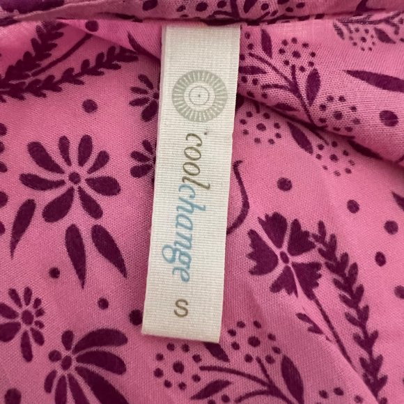 Coolchange Quinn Womens Ruffled Tunic Dress Swim Cover Purple Pink Floral size S - Picture 8 of 12